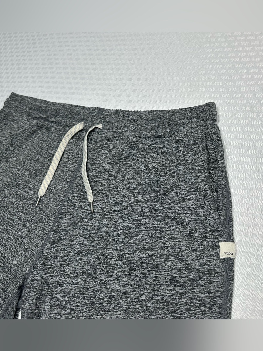 Vuori Performance Jogger Heathered Gray Sz. L Soft DreamKnit 26" Athleisure Pant